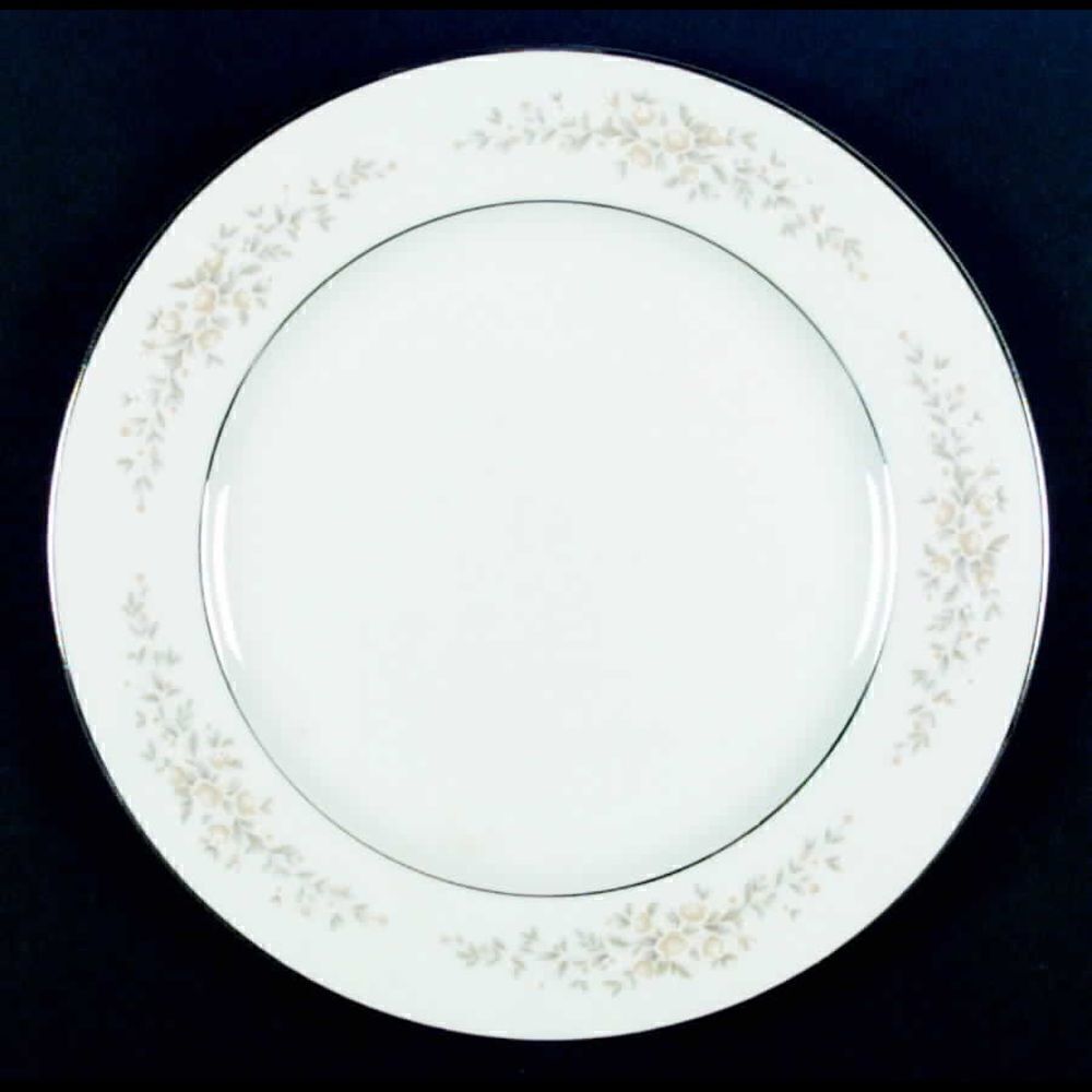 🔥❤️🔥 Vintage Dinner Plate Carolyn Design by Crown Victorian 2 Available